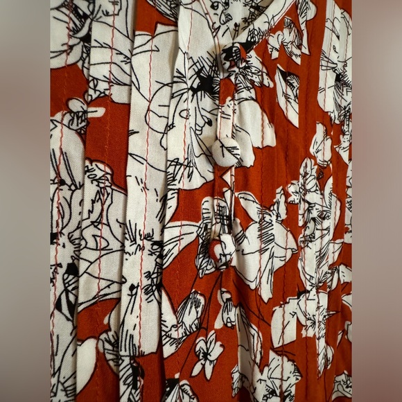 🪷NWOT! Floral Pleat Front Boho Blouse - Picture 6 of 8